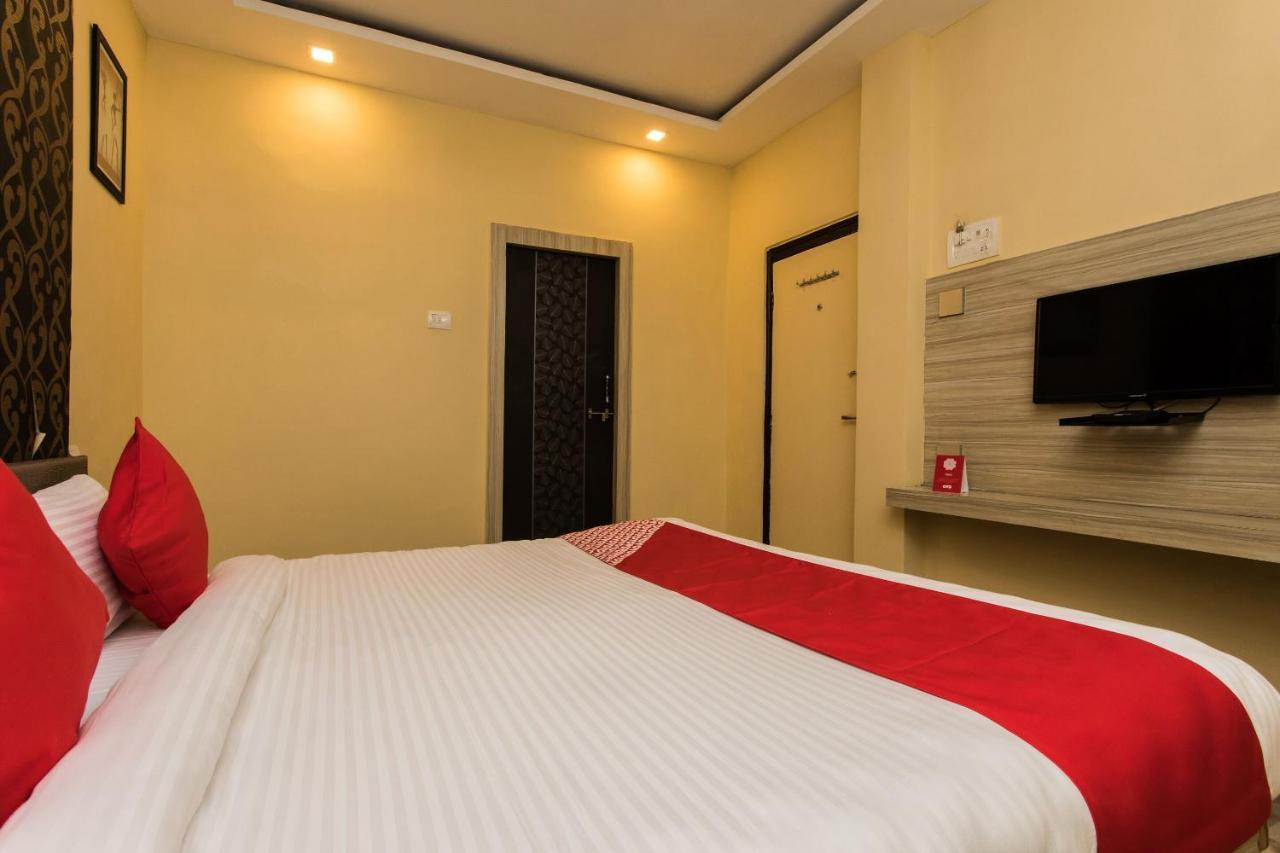 Vaccinated Staff - Oyo 13191 Hotel Atlas Palace Ujjain Exterior foto